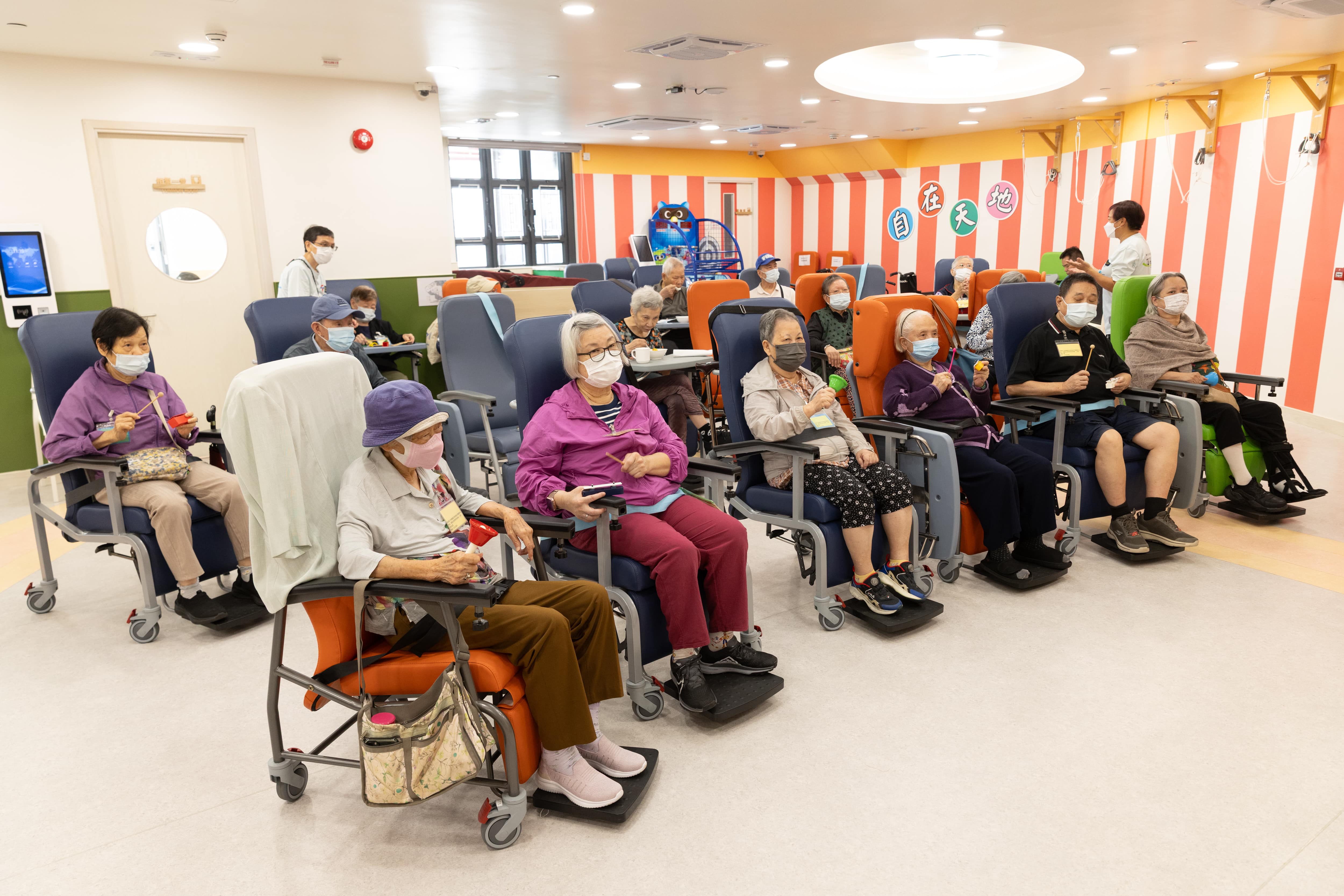 社區及義工服務 - 豎琴療癒